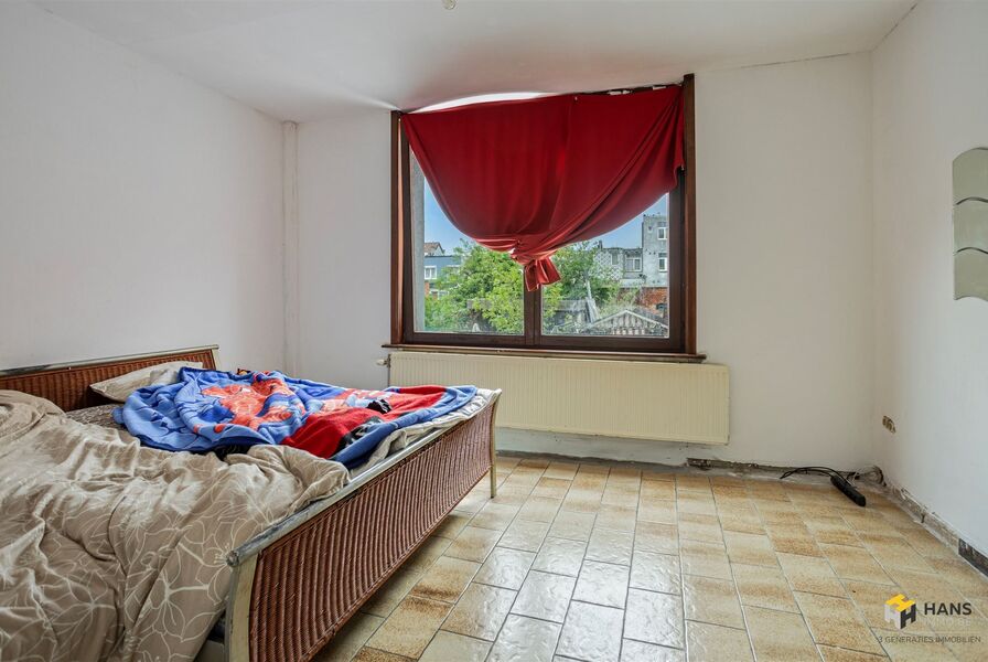 Eengezins woning te koop in DEURNE
