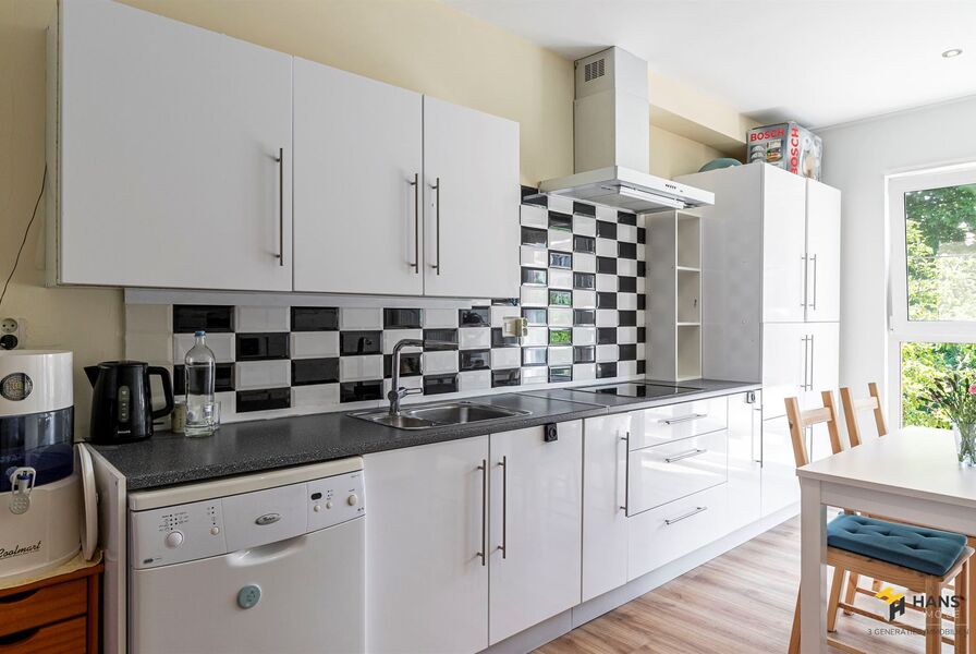 Eengezins woning te koop in DEURNE