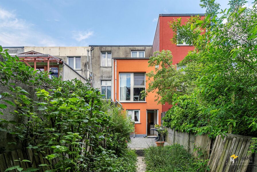 Eengezins woning te koop in DEURNE