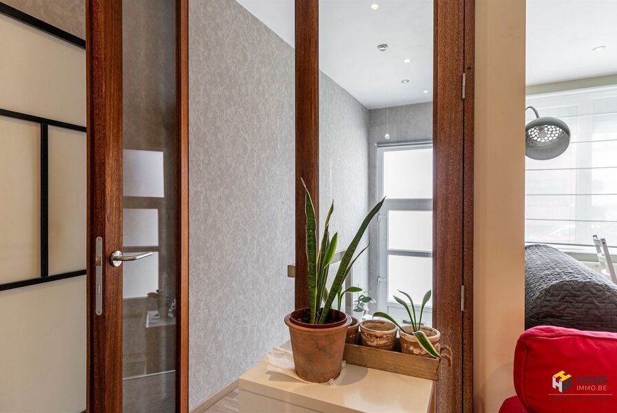 Eengezins woning te koop in DEURNE