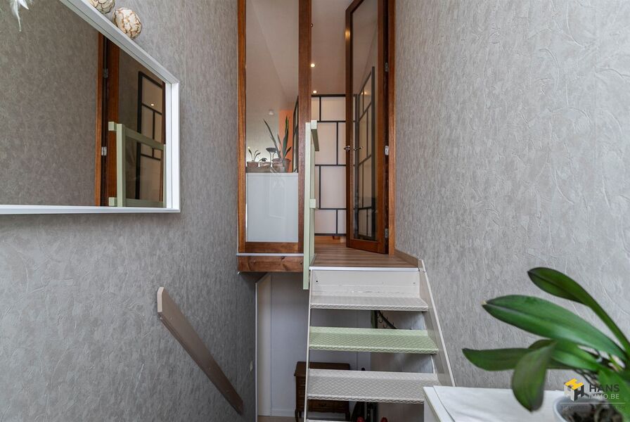 Eengezins woning te koop in DEURNE