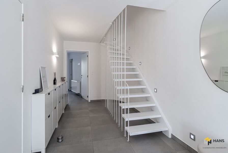 Eengezins woning te koop in DEURNE