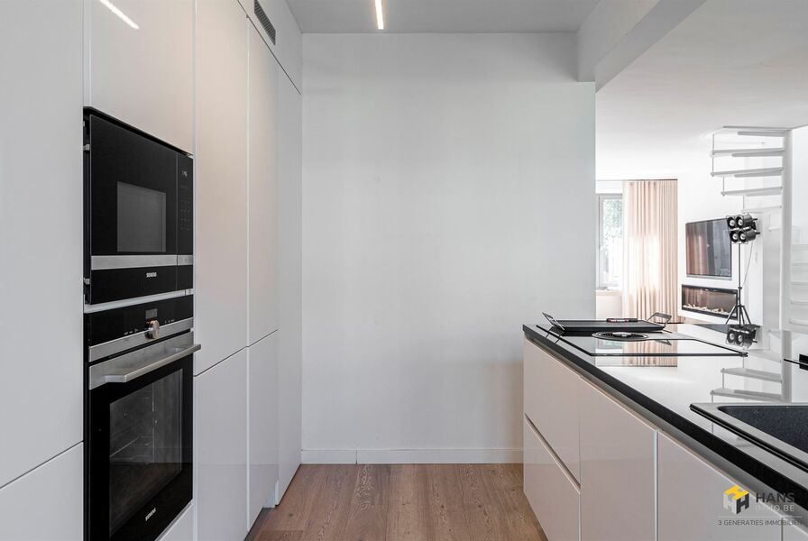 Eengezins woning te koop in DEURNE