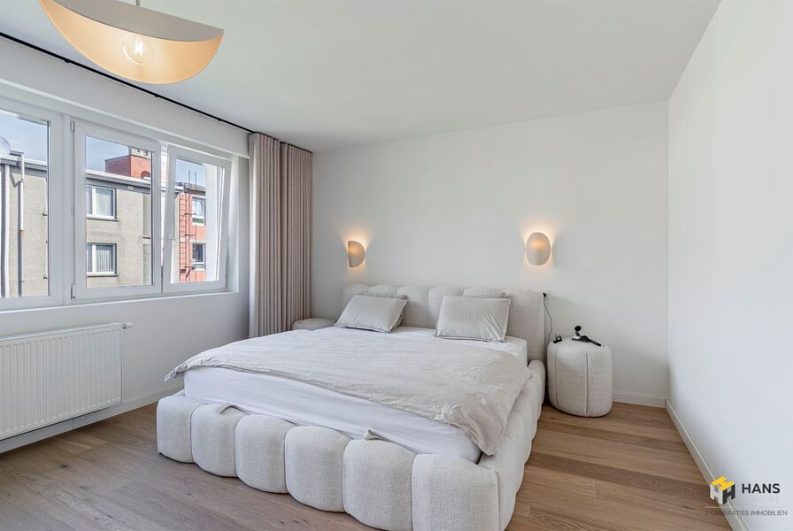 Eengezins woning te koop in DEURNE