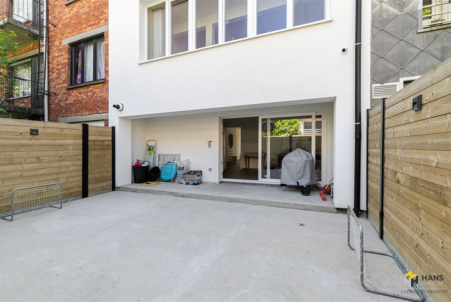 Eengezins woning te koop in DEURNE