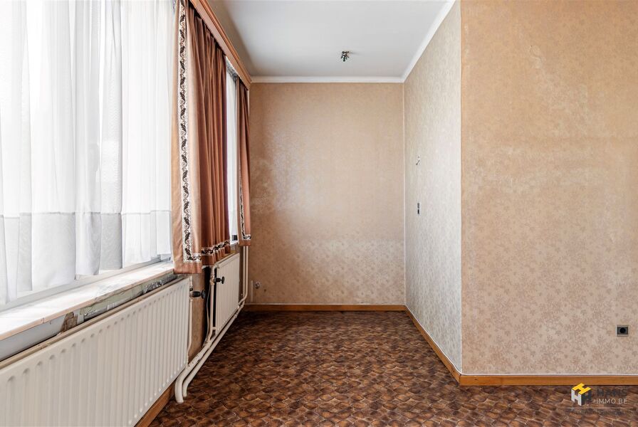 Eengezins woning te koop in DEURNE
