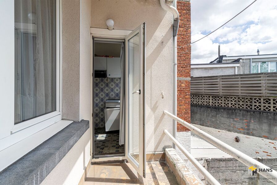 Eengezins woning te koop in DEURNE
