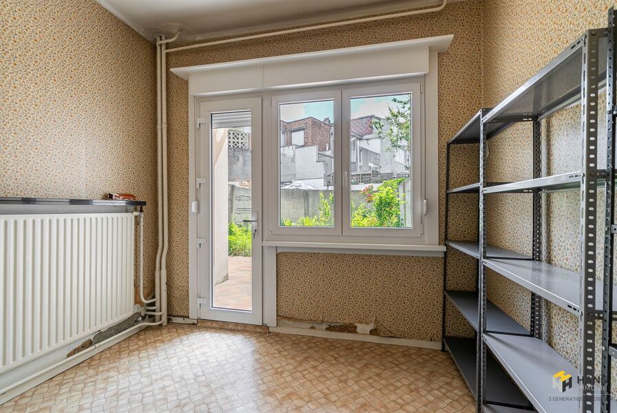 Eengezins woning te koop in DEURNE