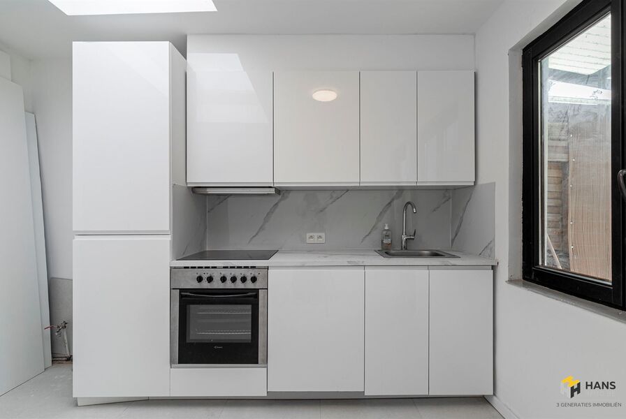 Eengezins woning te koop in DEURNE