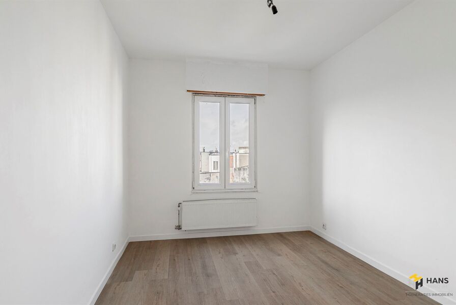 Eengezins woning te koop in DEURNE