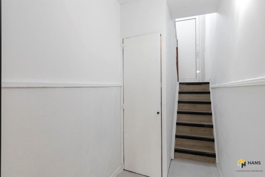 Eengezins woning te koop in DEURNE