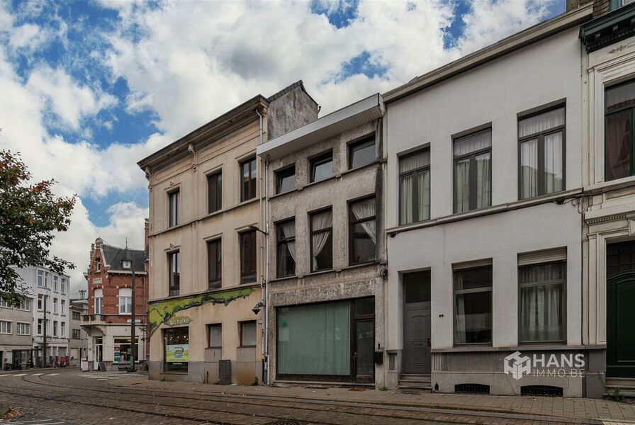 Eengezins woning te koop in ANTWERPEN