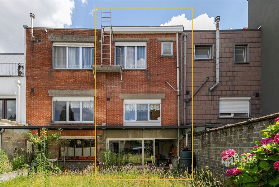 Eengezinswoning te koop in DEURNE