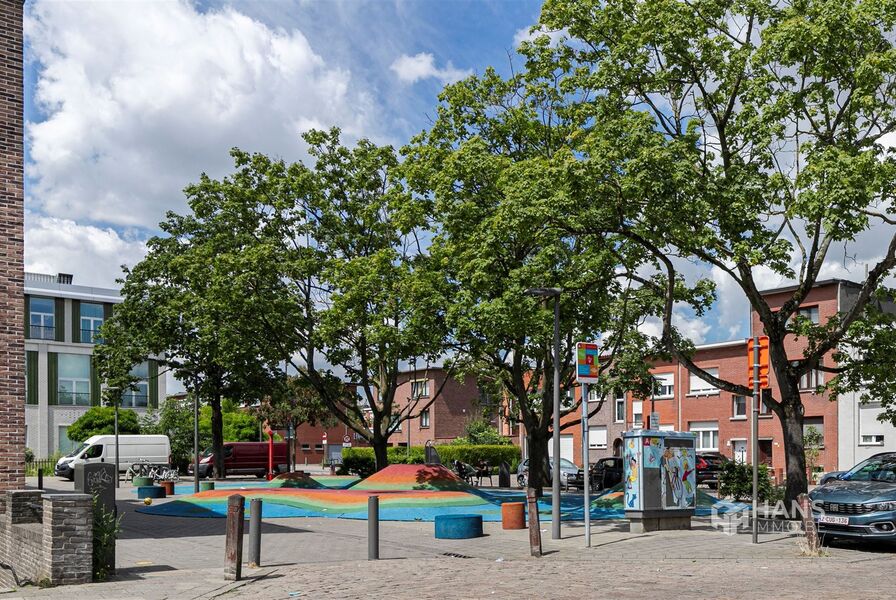 Eengezinswoning te koop in DEURNE