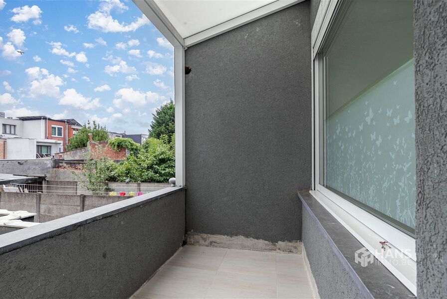 Eengezinswoning te koop in DEURNE