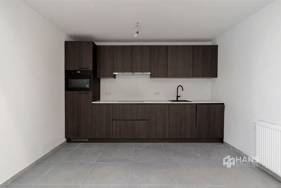 Gelijkvloers te koop in BERCHEM