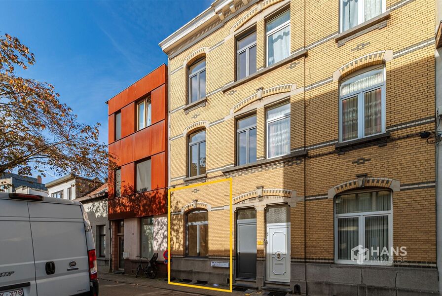 Gelijkvloers te koop in BERCHEM