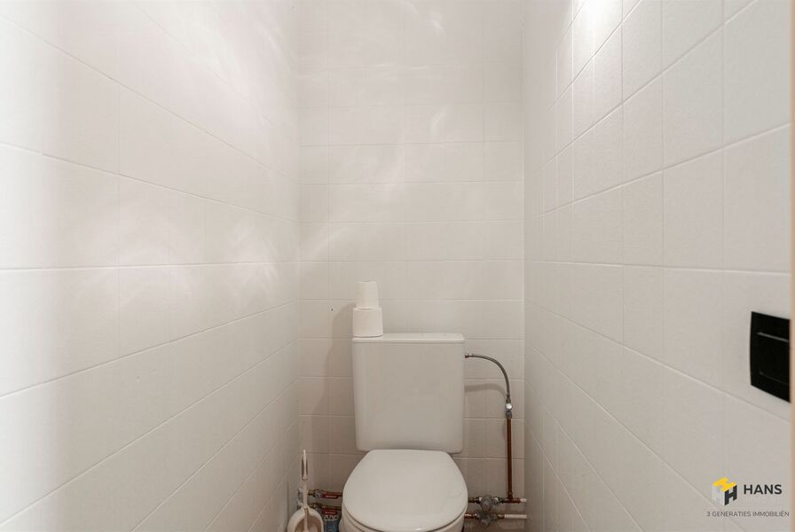 Gelijkvloers te koop in BORGERHOUT