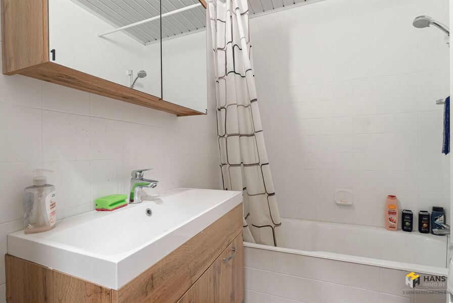 Gelijkvloers te koop in BORGERHOUT