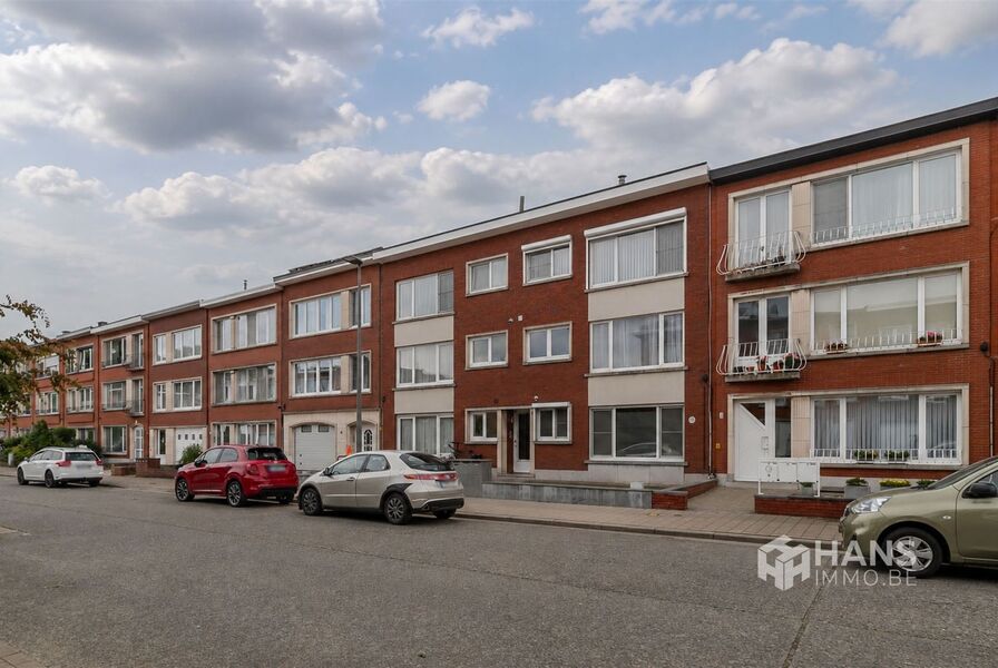 Gelijkvloers te koop in DEURNE
