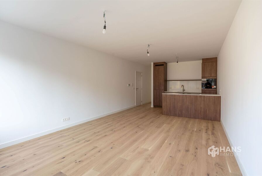 Gelijkvloers te koop in DEURNE