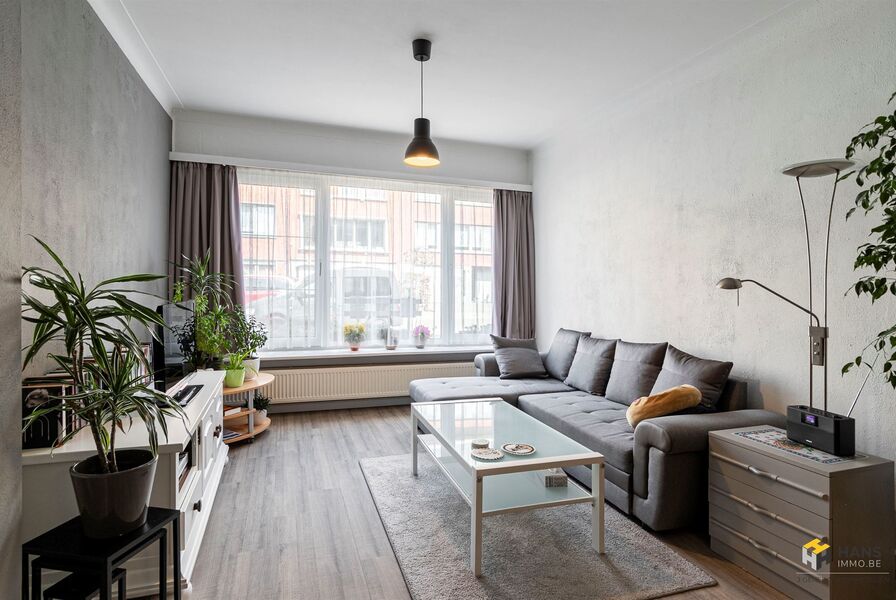 Gelijkvloers te koop in DEURNE