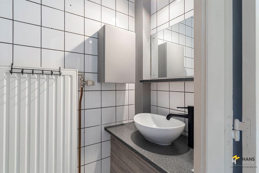 Gelijkvloers te koop in DEURNE