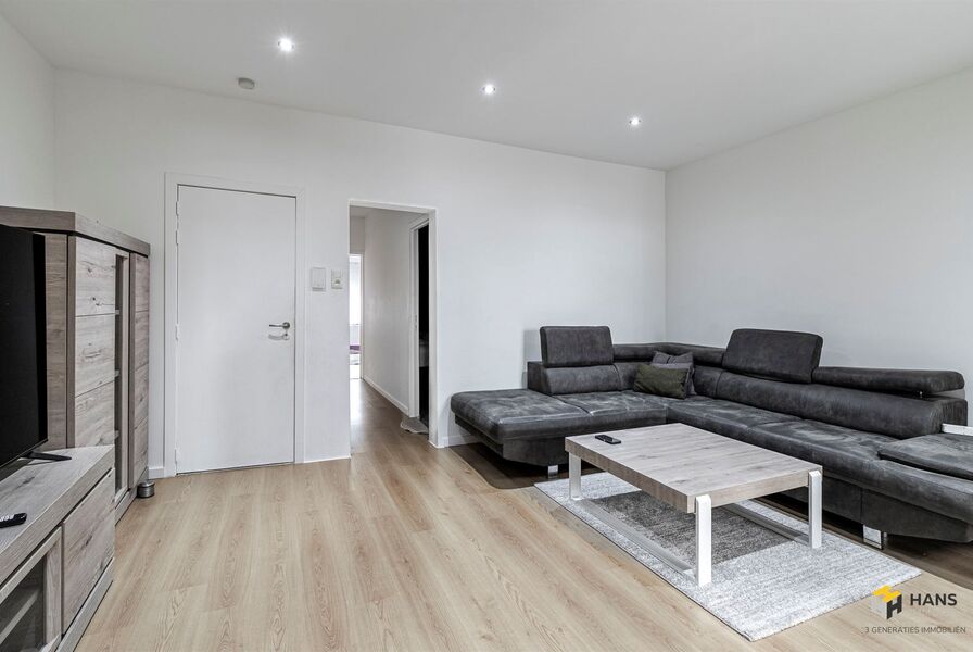 Gelijkvloers te koop in DEURNE