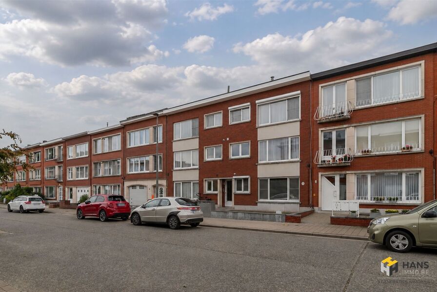 Gelijkvloers te koop in DEURNE