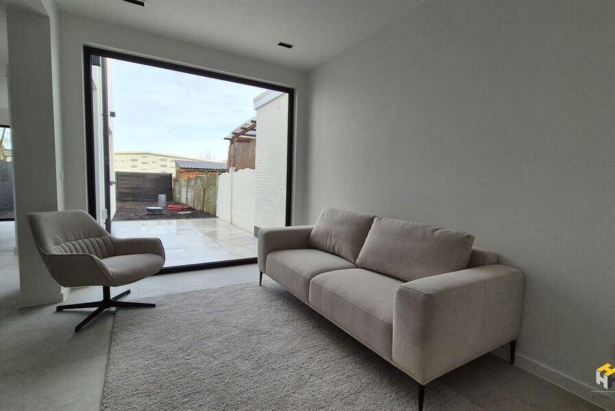 Gelijkvloers te koop in EKEREN