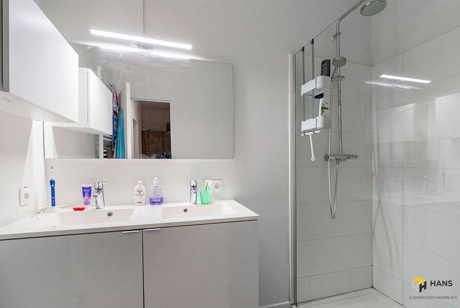 Gelijkvloers te koop in HOEVENEN