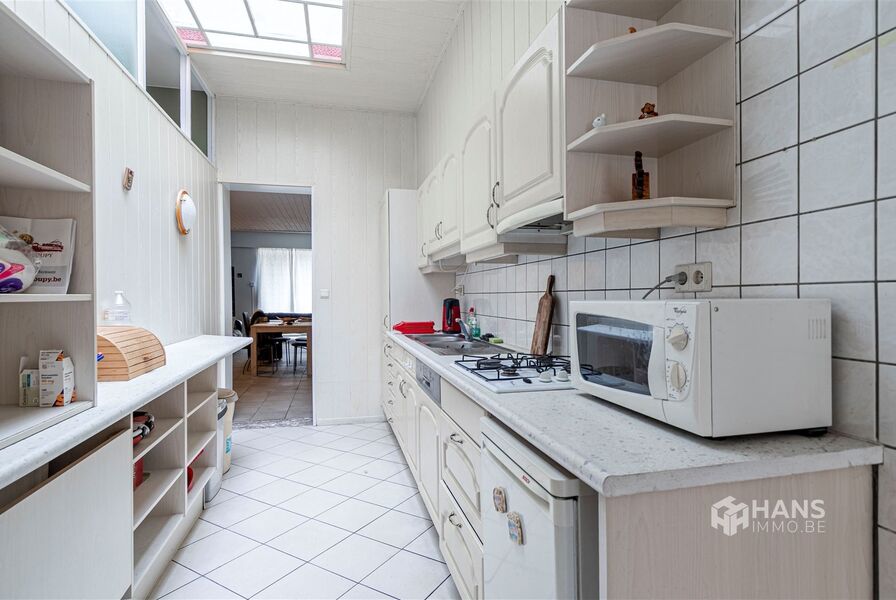 Gelijkvloers te koop in MERKSEM