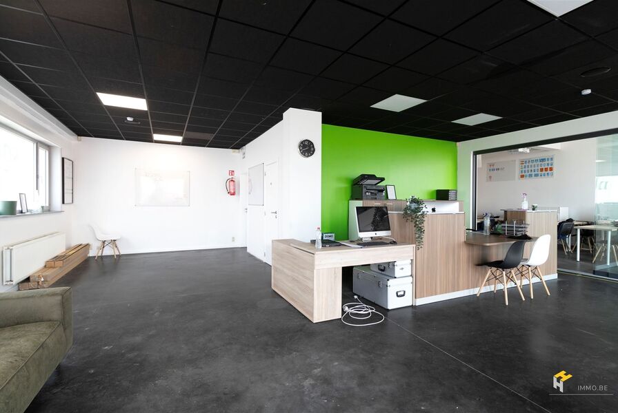 Handelsruimte te huur in DEURNE