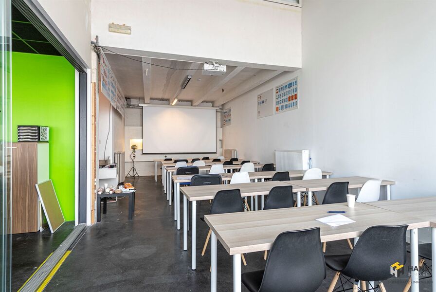 Handelsruimte te huur in DEURNE
