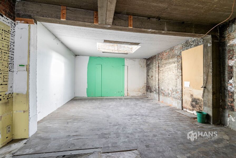 Handelsruimte te koop in BERCHEM