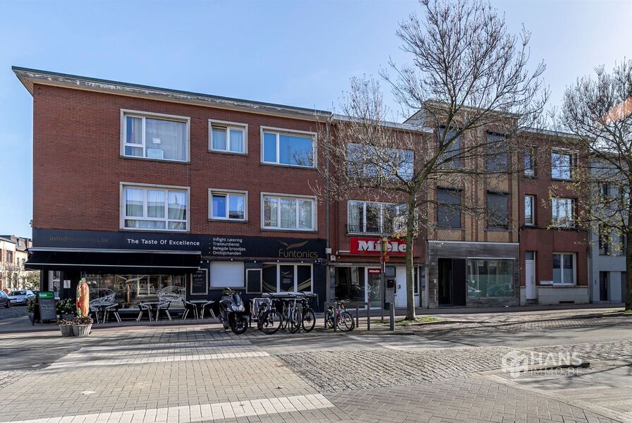 Handelsruimte te koop in BERCHEM