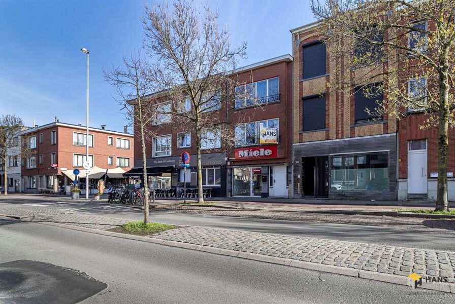 Handelsruimte te koop in BERCHEM
