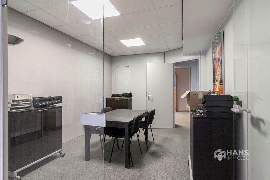 Handelsruimte te koop in MERKSEM