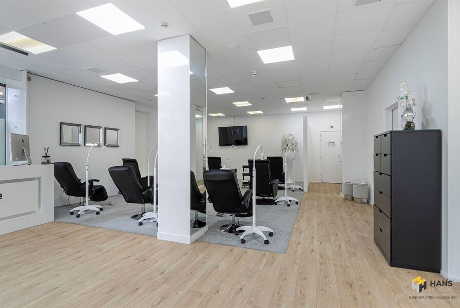 Handelsruimte te koop in MERKSEM