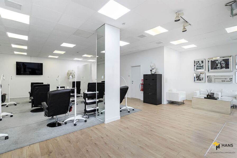 Handelsruimte te koop in MERKSEM