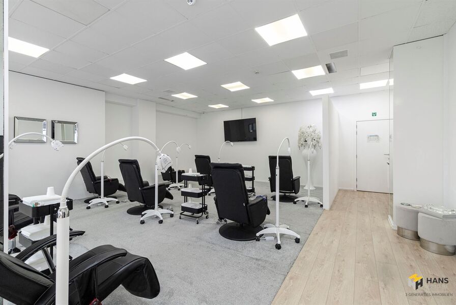 Handelsruimte te koop in MERKSEM