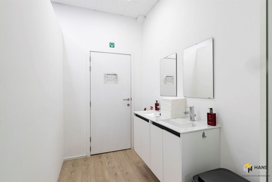 Handelsruimte te koop in MERKSEM