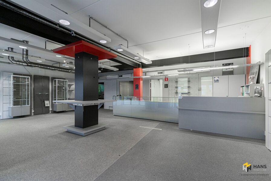 Handelsruimte te koop in MERKSEM
