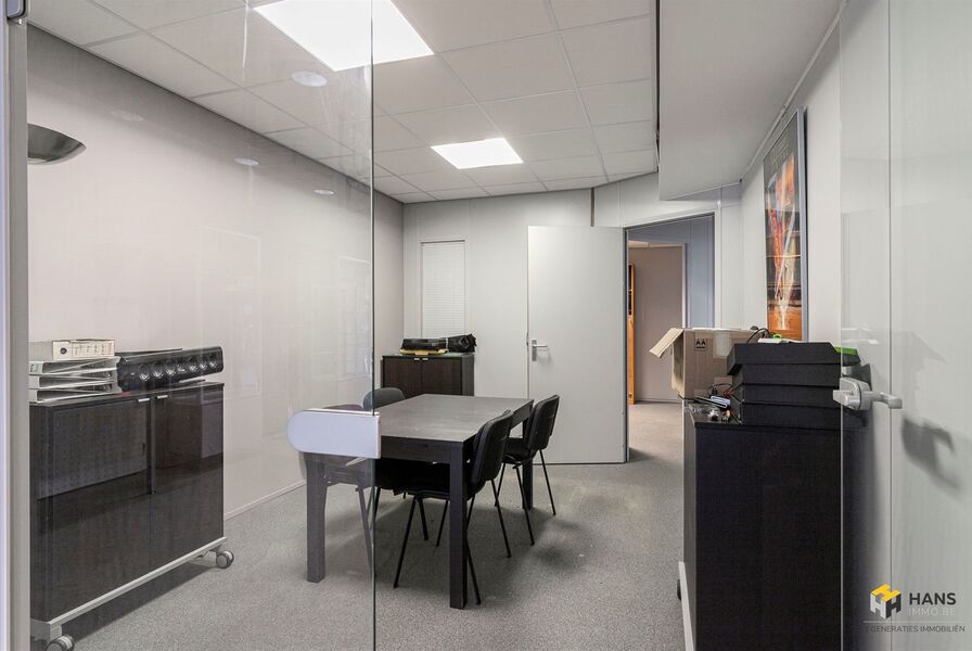 Handelsruimte te koop in MERKSEM