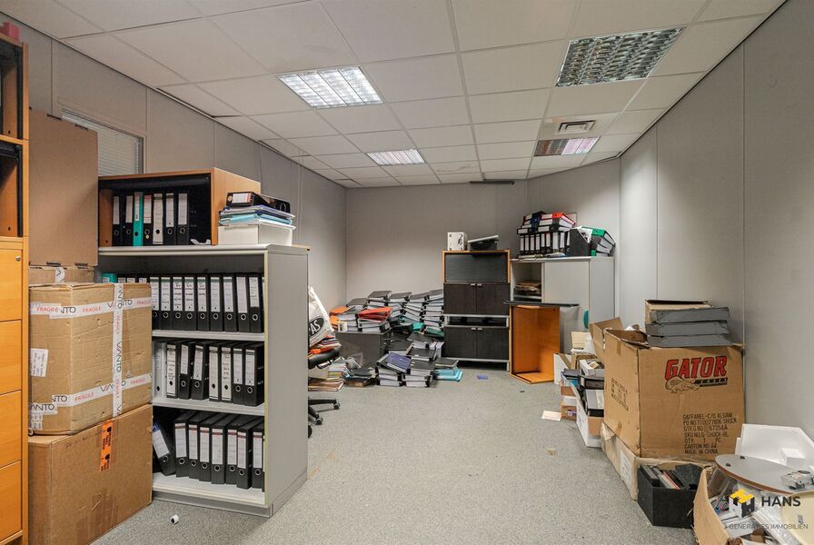 Handelsruimte te koop in MERKSEM