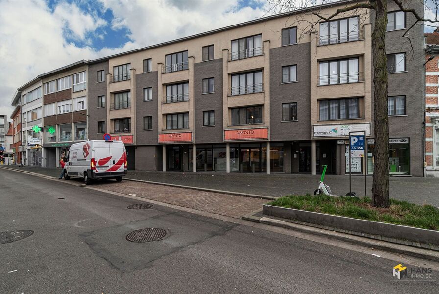 Handelsruimte te koop in MERKSEM