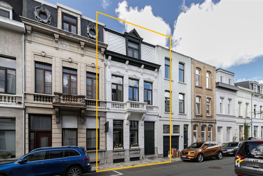 Herenhuis te koop in DEURNE