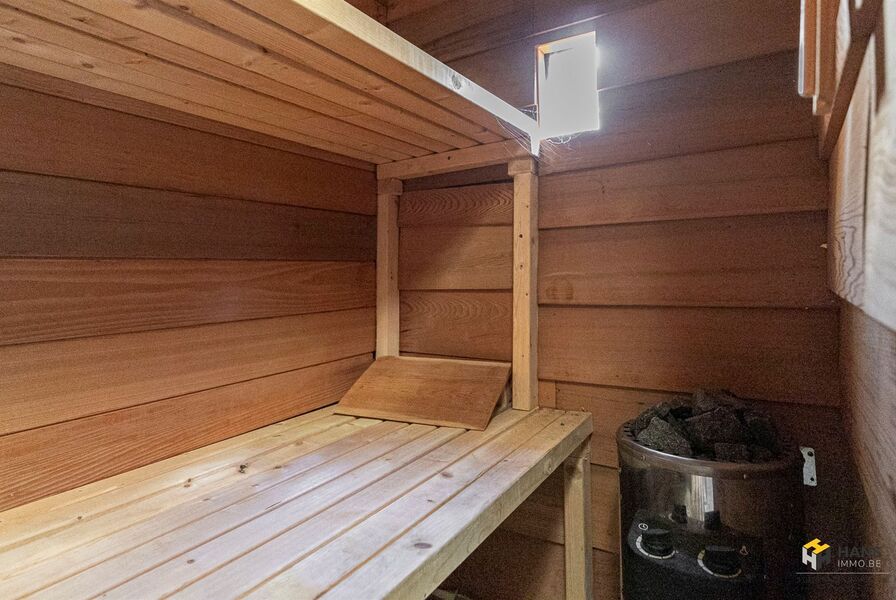 Herenhuis te koop in DEURNE