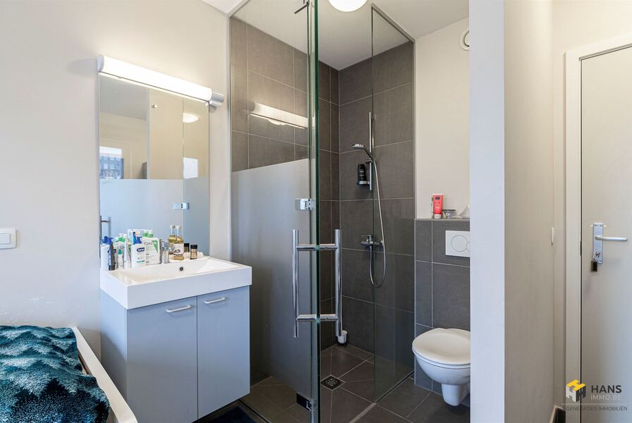 KOT / Kamer te koop in ANTWERPEN