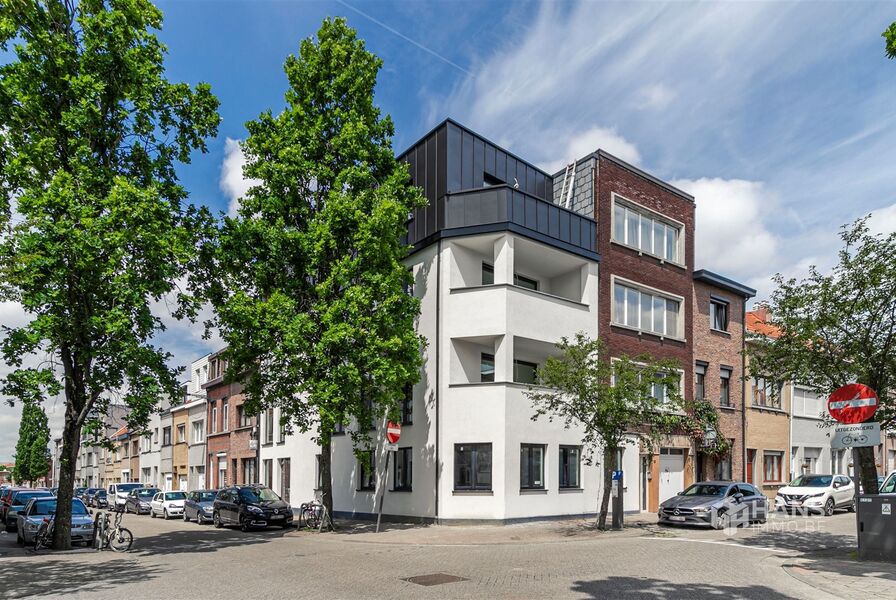 Opbrengsteigendom te koop in ANTWERPEN
